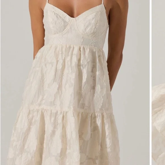 Astr the Label Floral Chiffon Tiered Midi Dress - Picture 6 of 8